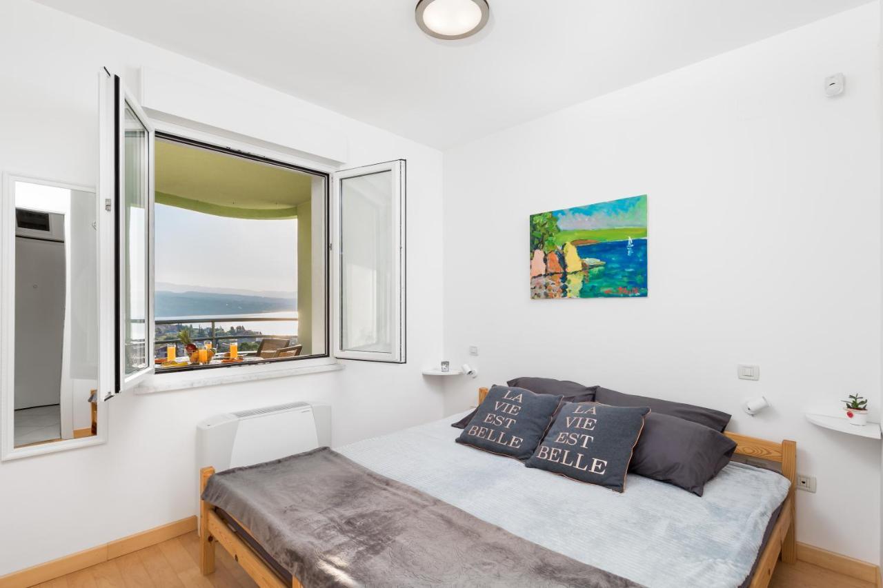 Apartment Maja Opatija With Free Private Parking And Lovely Sea View Terrace Eksteriør billede