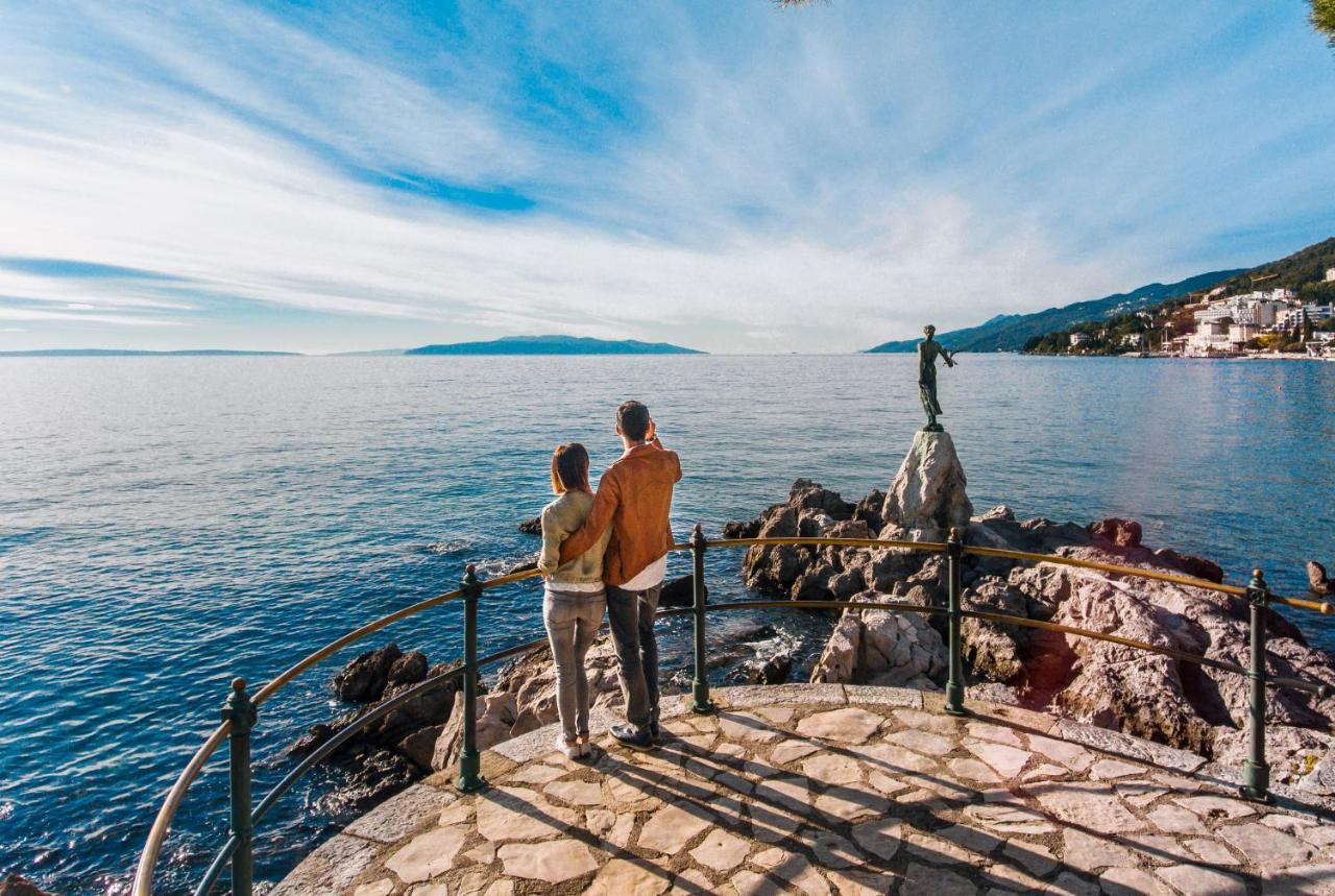Apartment Maja Opatija With Free Private Parking And Lovely Sea View Terrace Eksteriør billede