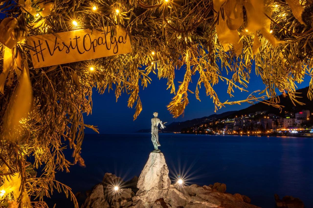 Apartment Maja Opatija With Free Private Parking And Lovely Sea View Terrace Eksteriør billede