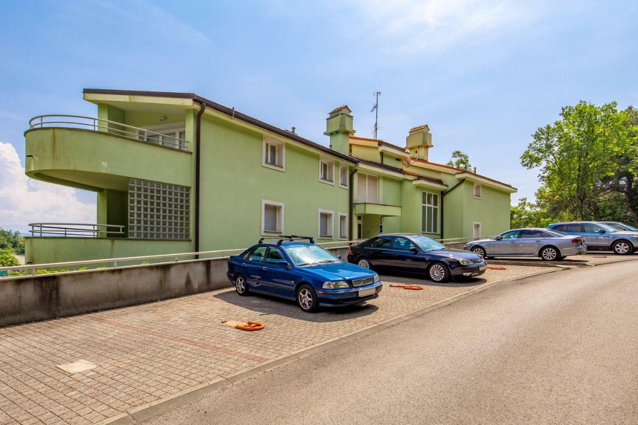 Apartment Maja Opatija With Free Private Parking And Lovely Sea View Terrace Eksteriør billede