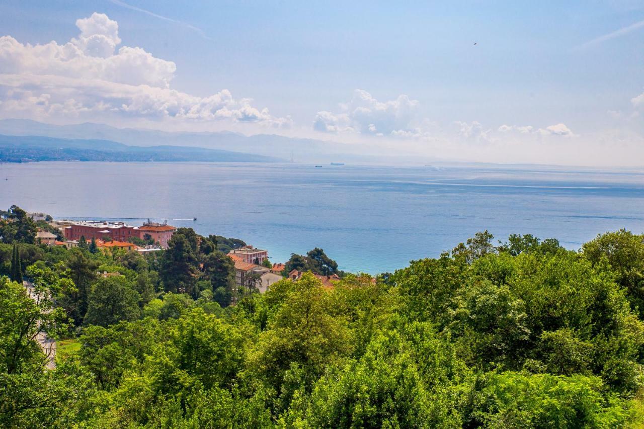 Apartment Maja Opatija With Free Private Parking And Lovely Sea View Terrace Eksteriør billede